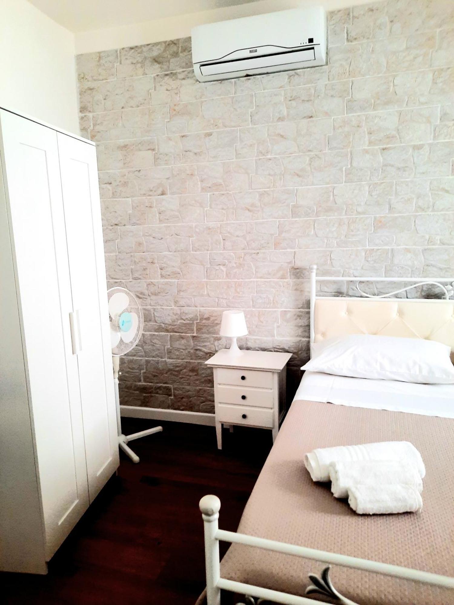 Guest House Santa Caterina モノーポリ エクステリア 写真
